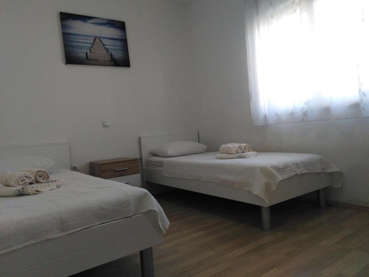 Apartament Apartman Visic 1692 Kaštela Zewnętrze zdjęcie