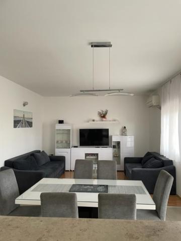 Apartament Apartman Visic 1692 Kaštela Zewnętrze zdjęcie